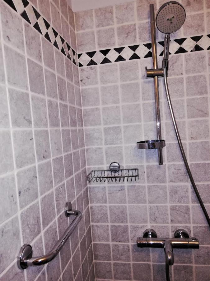 Au Charme Du 13 Faubourg De France A Bouillon Βίλα Εξωτερικό φωτογραφία