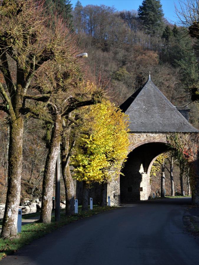 Au Charme Du 13 Faubourg De France A Bouillon Βίλα Εξωτερικό φωτογραφία