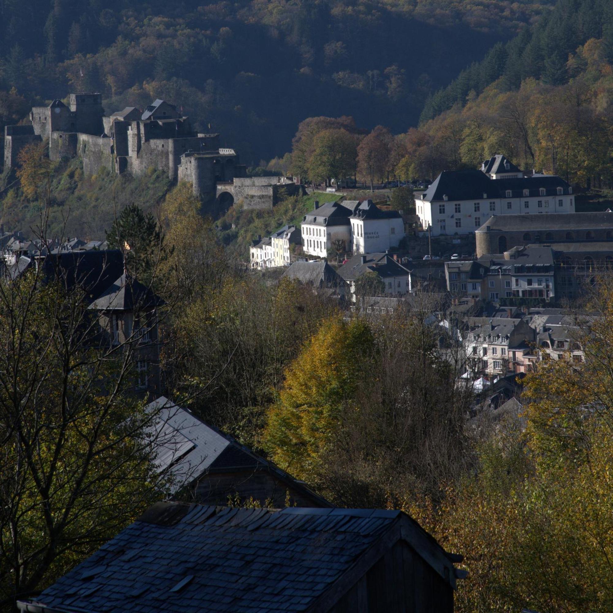 Au Charme Du 13 Faubourg De France A Bouillon Βίλα Εξωτερικό φωτογραφία